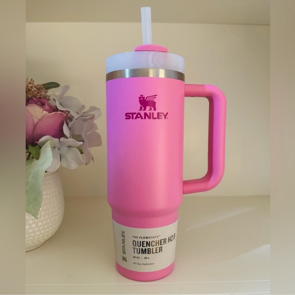 🎉LAST CHANCE🎉Stanley 30oz Quencher H2.0 FlowState Tumbler Peony - Picture 9 of 9